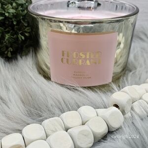 Avon 3-wick Candle Frosted Currant